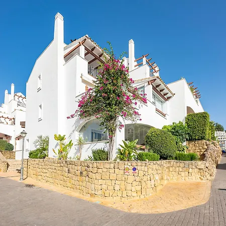 Dolmen Group- Aloha Royal Apartment Marbella