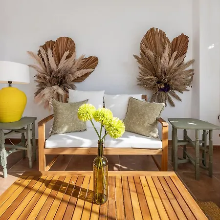 Apartment Dolmen Group- Aloha Royal *